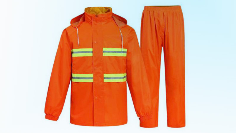 振弘帶你認(rèn)識(shí)漆黑雨夜里行走的光，反光雨衣