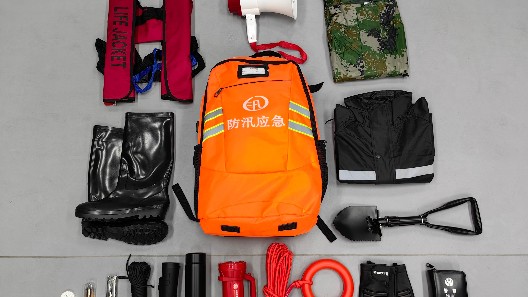 臺風暴雨來襲，定制防汛救援包全力護航