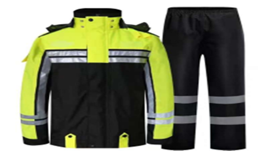 牢記這幾點(diǎn)，再也不用怕不會(huì)挑反光雨衣了